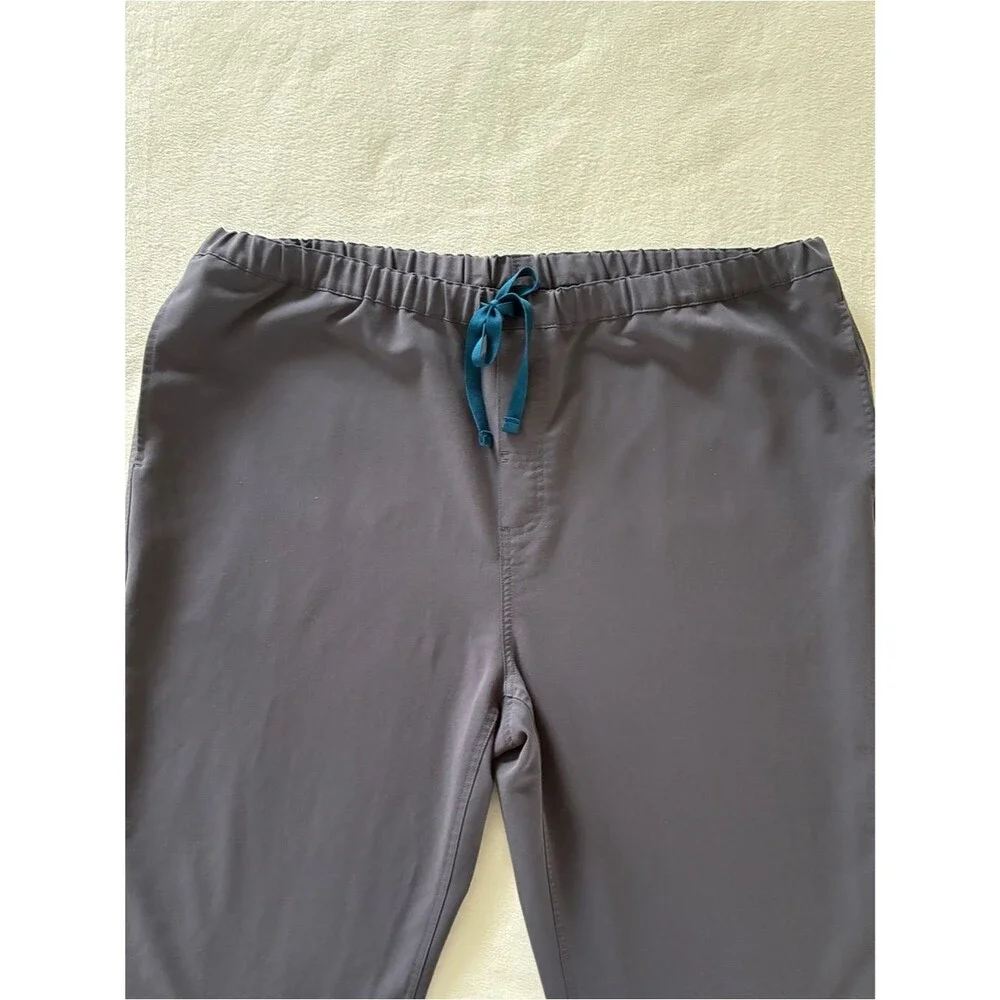 FIGS Technical Collection Scrub Pants Men’s XXL Short Gray Stretch Straight Leg